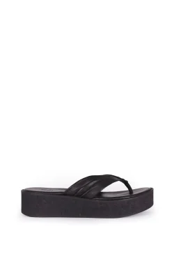 Ada, black leather flip-flops
