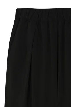 Ama, black linen and silk pants
