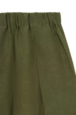 Ama, green linen and silk pants