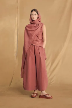 Arena, strawberry hooded scarf
