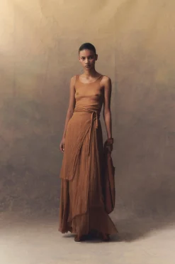 Aurora, long skirt in bronze silk bambula