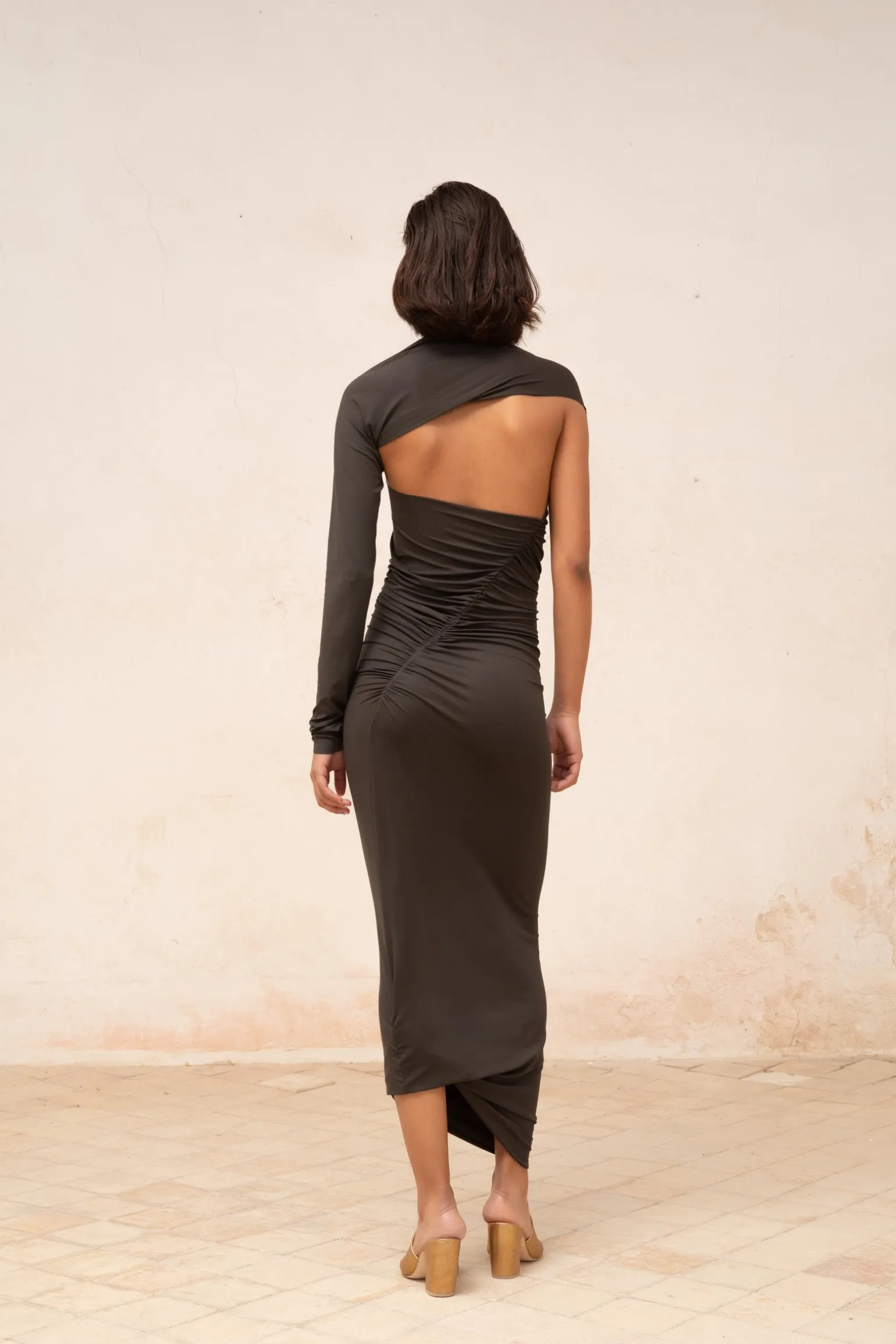 Babar, asymmetrical dress in garnet stretch cupro