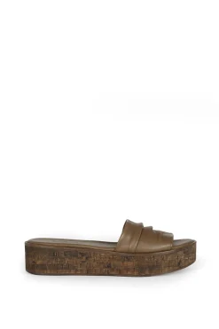 Beth, khaki flat sandal