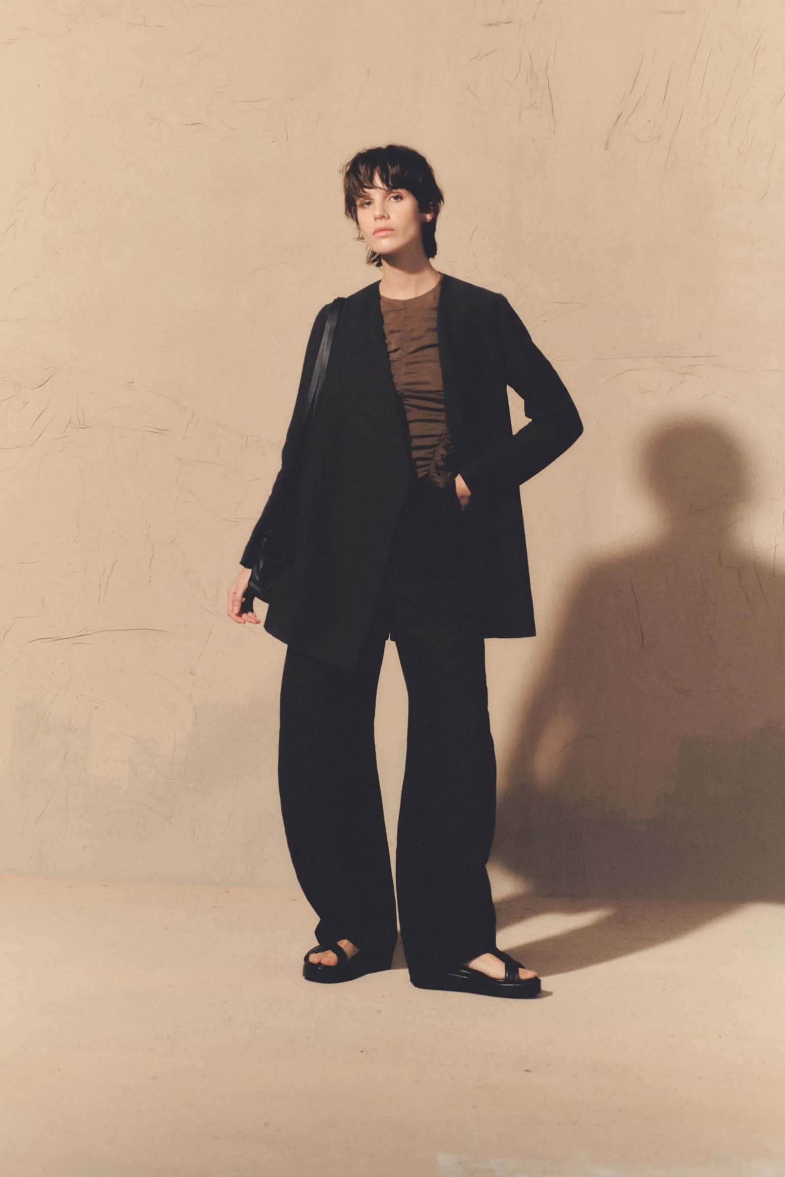 Chiara, smoke gray pants