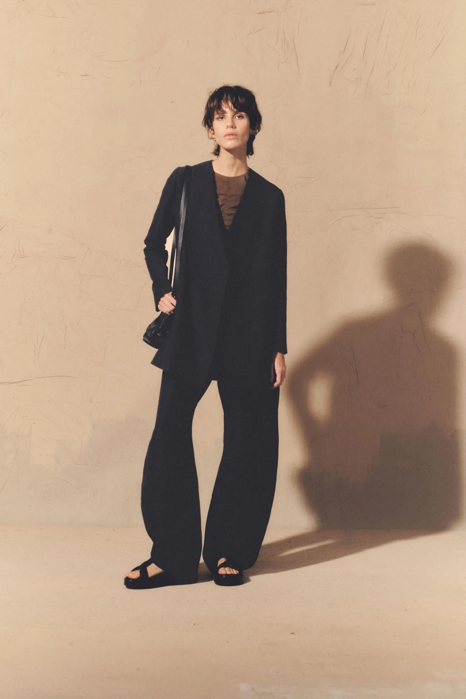 Chiara, smoke gray pants