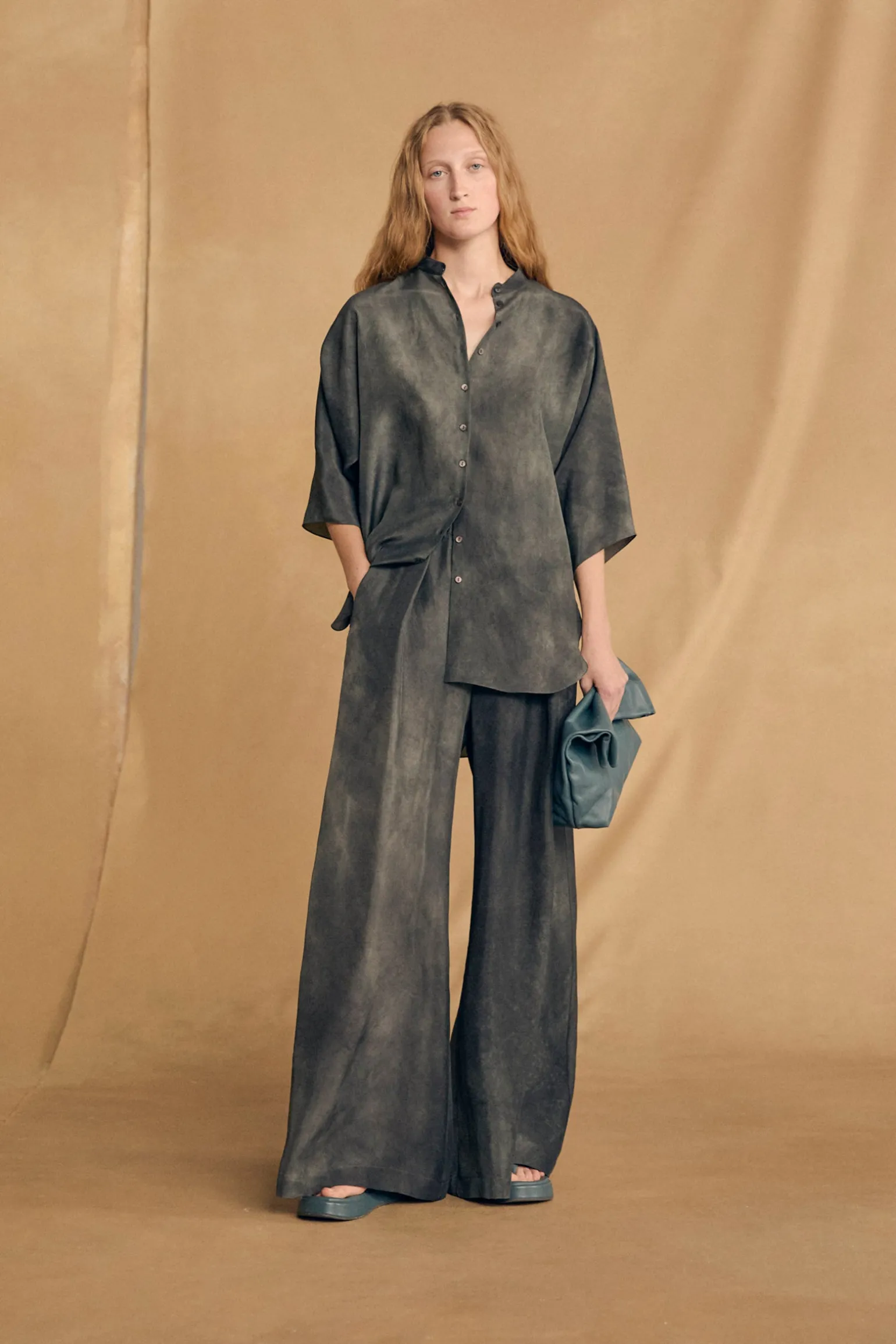Dali, fade petroleum blue pants