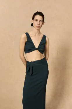 Fiona, blue crop top