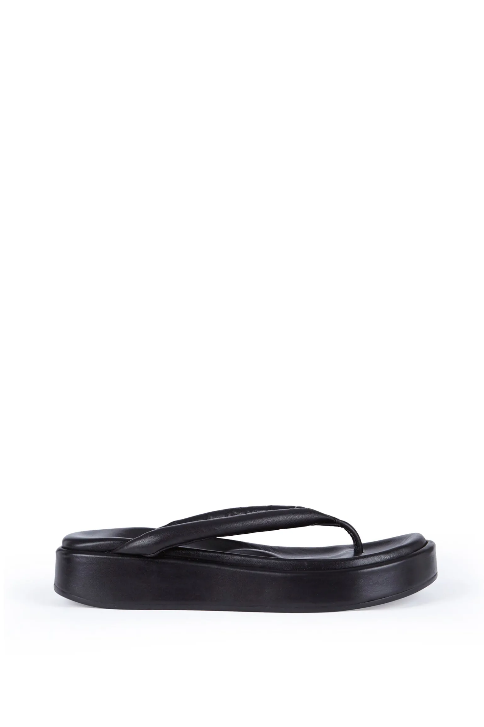 Geisha, black platform flip flops