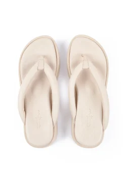 Geisha, ecru platform flip flops