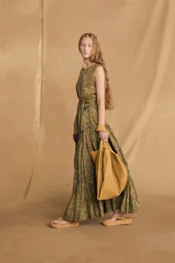 Geisha, mustard leather platform flip flops