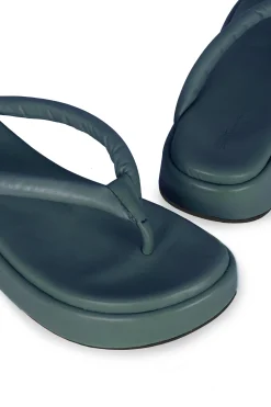 Geisha, ocean green platform flip flops