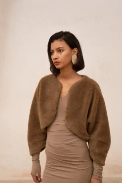 Hair, short jacket in brown wool and silk