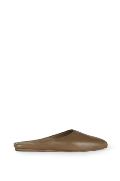 Jackie, mule in khaki green leather
