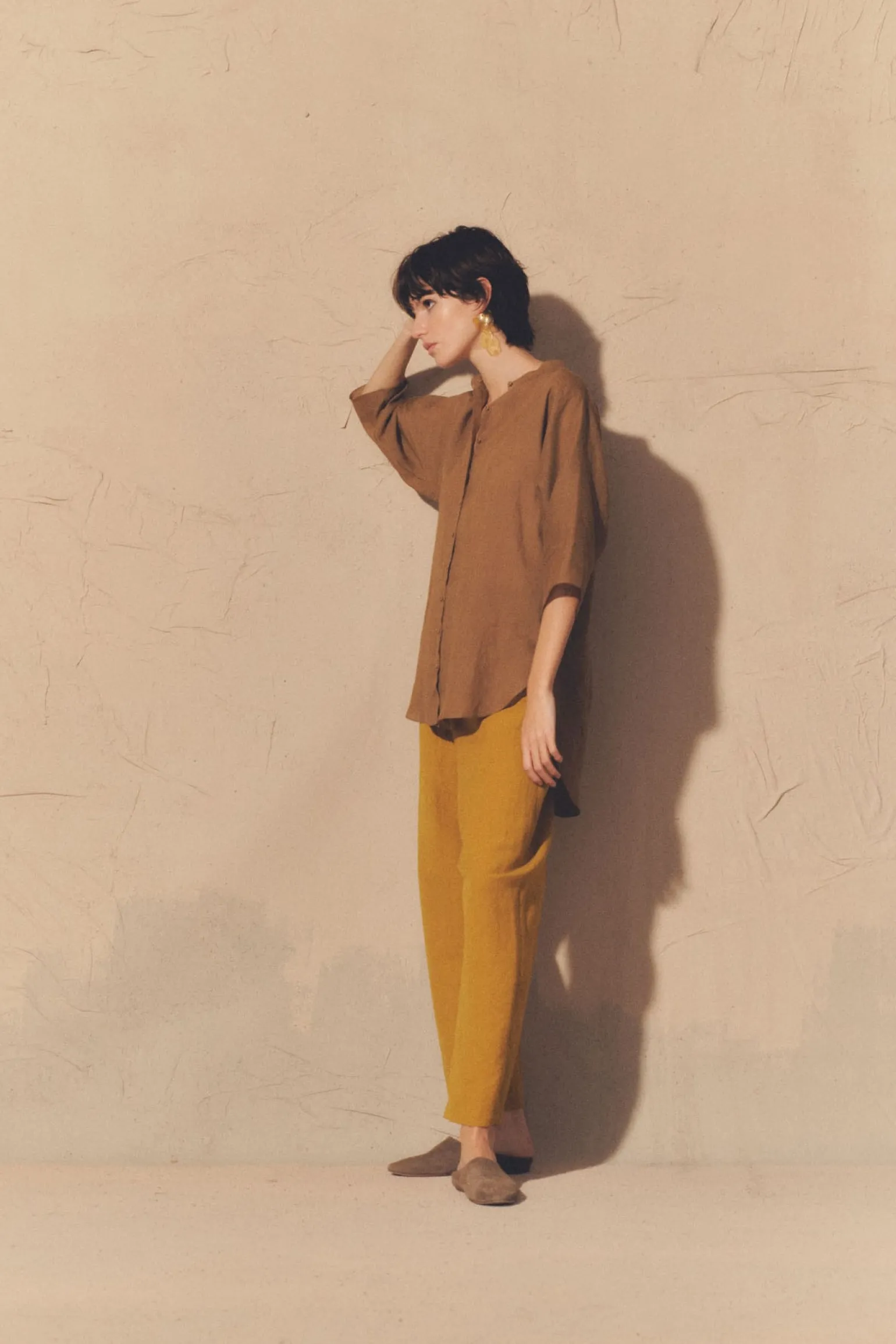 Jules, smoke gray ramie top