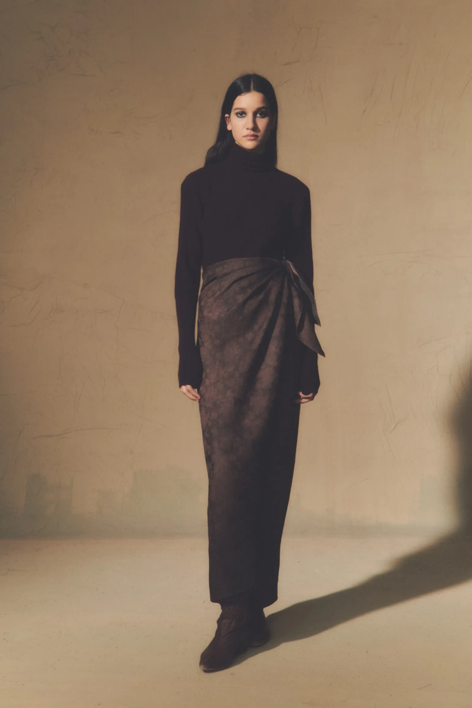 Kaia, burgundy turtleneck sweater