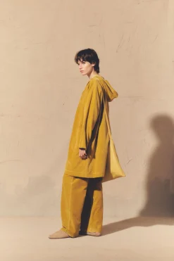 Leandra, velvet pants
