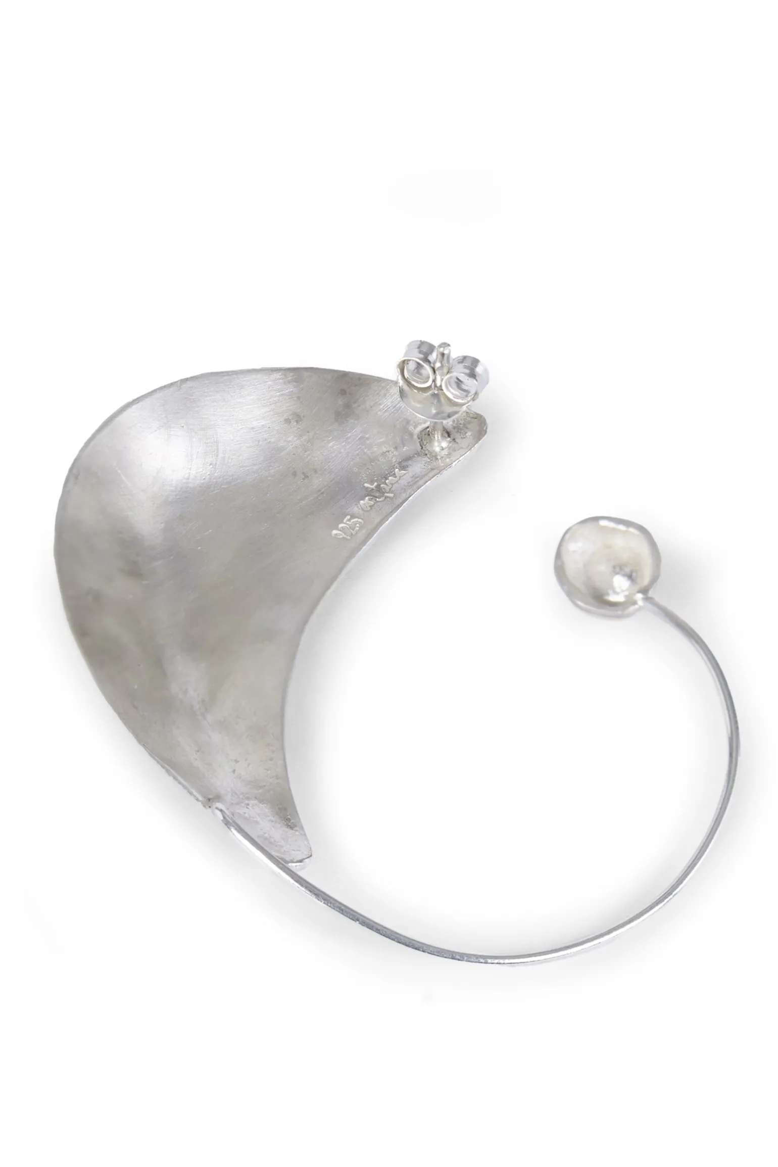 Leuksna, earcuff earring in silver