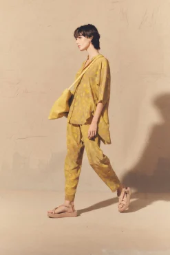 Lili, lima print silk pants