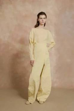 Limon, pale yellow high-waisted pants