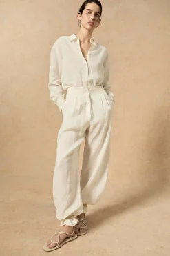 Lou, beige flat sandal