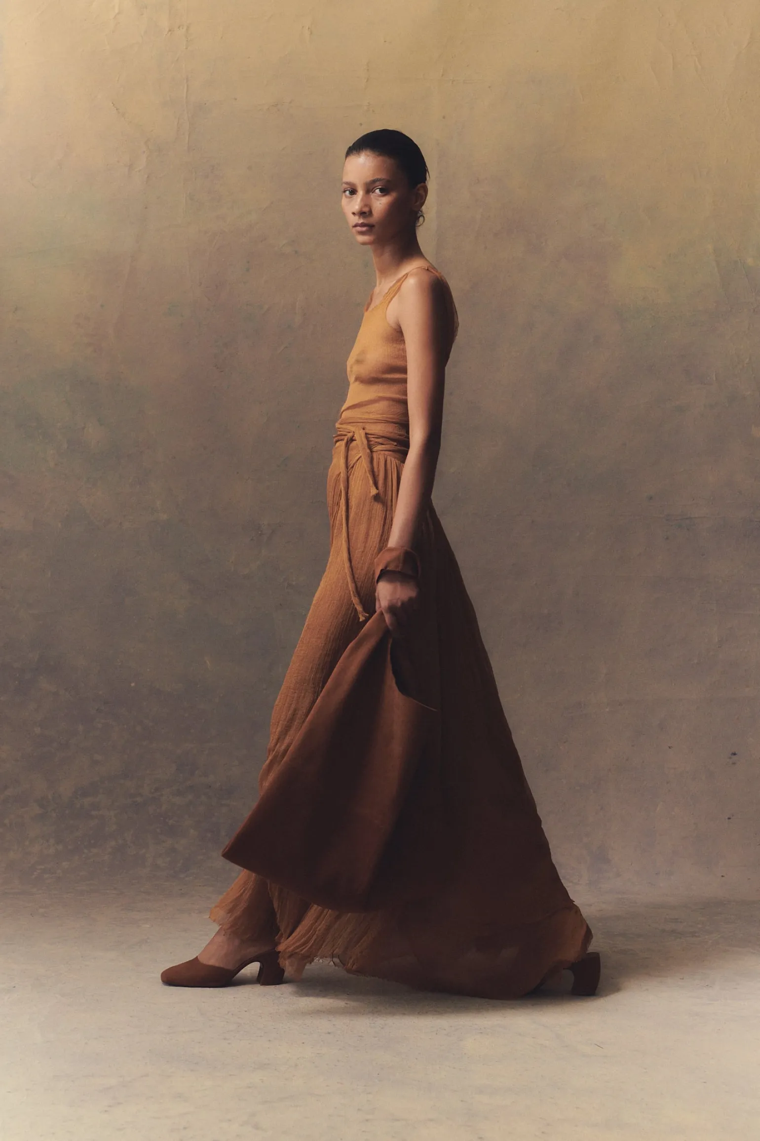 Luna, mule in brown suede
