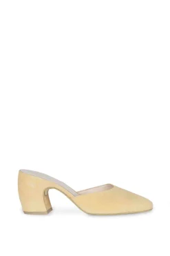 Luna, mule in light yellow suede