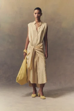 Luna, mule in light yellow suede