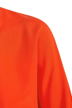 Macho, red silk shirt