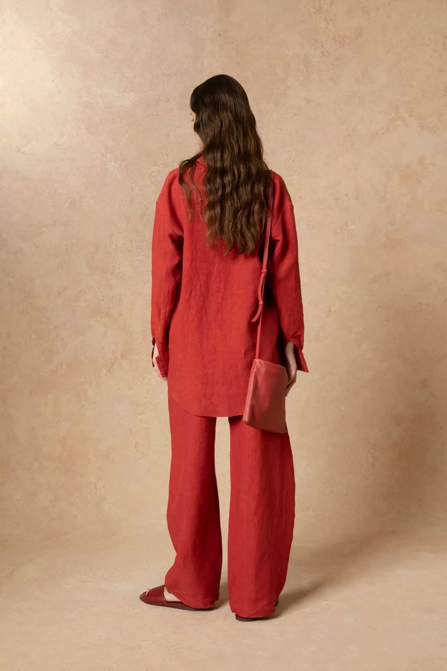 Marlo, red linen shirt