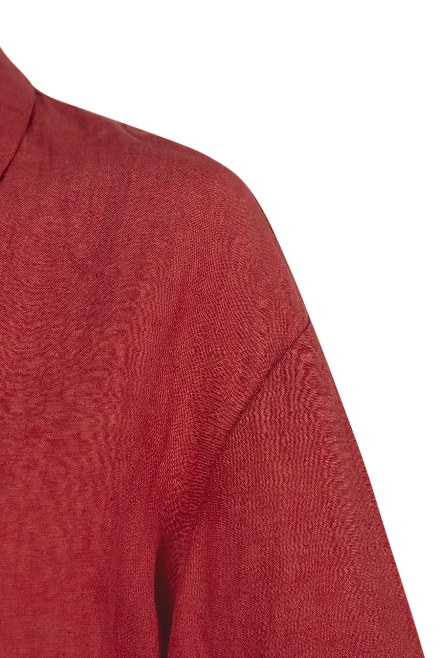 Marlo, red linen shirt