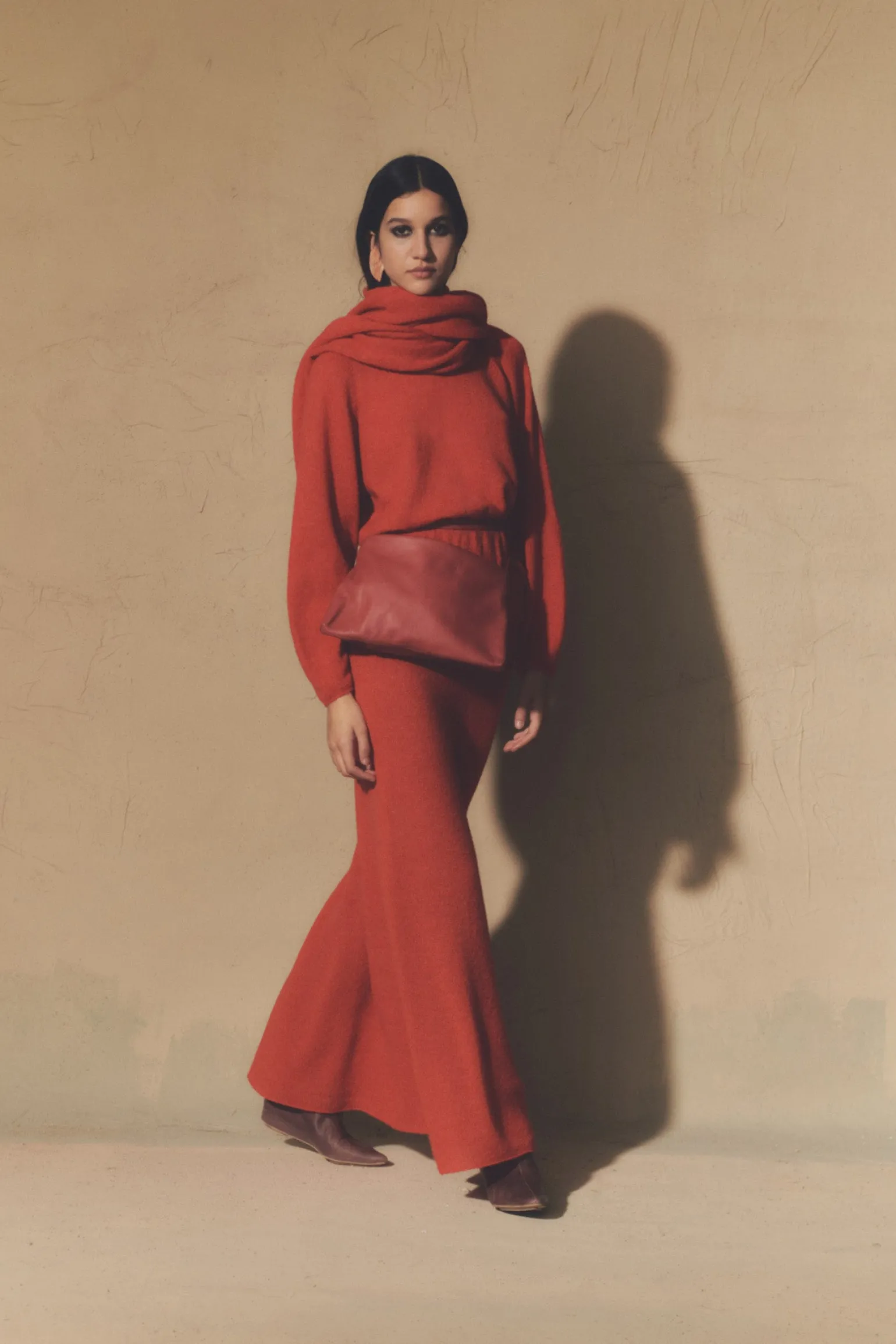 Marlon, long red knitwear skirt