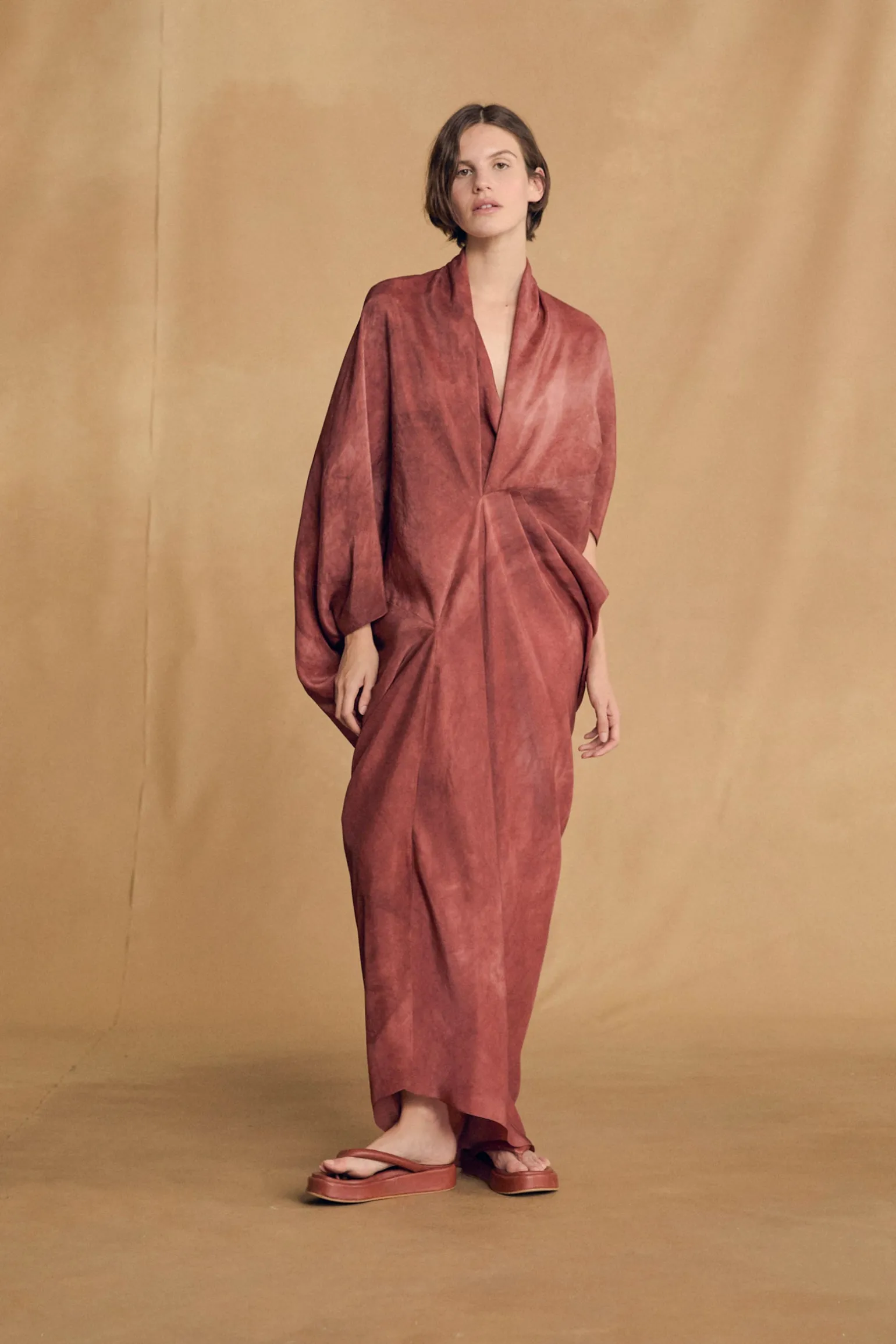 Mayu, fade red silk dress