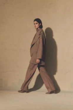 Miso, hazelnut virgin wool coat