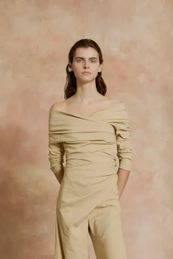 Mite, beige top
