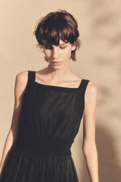 Morgana, smoke gray dress