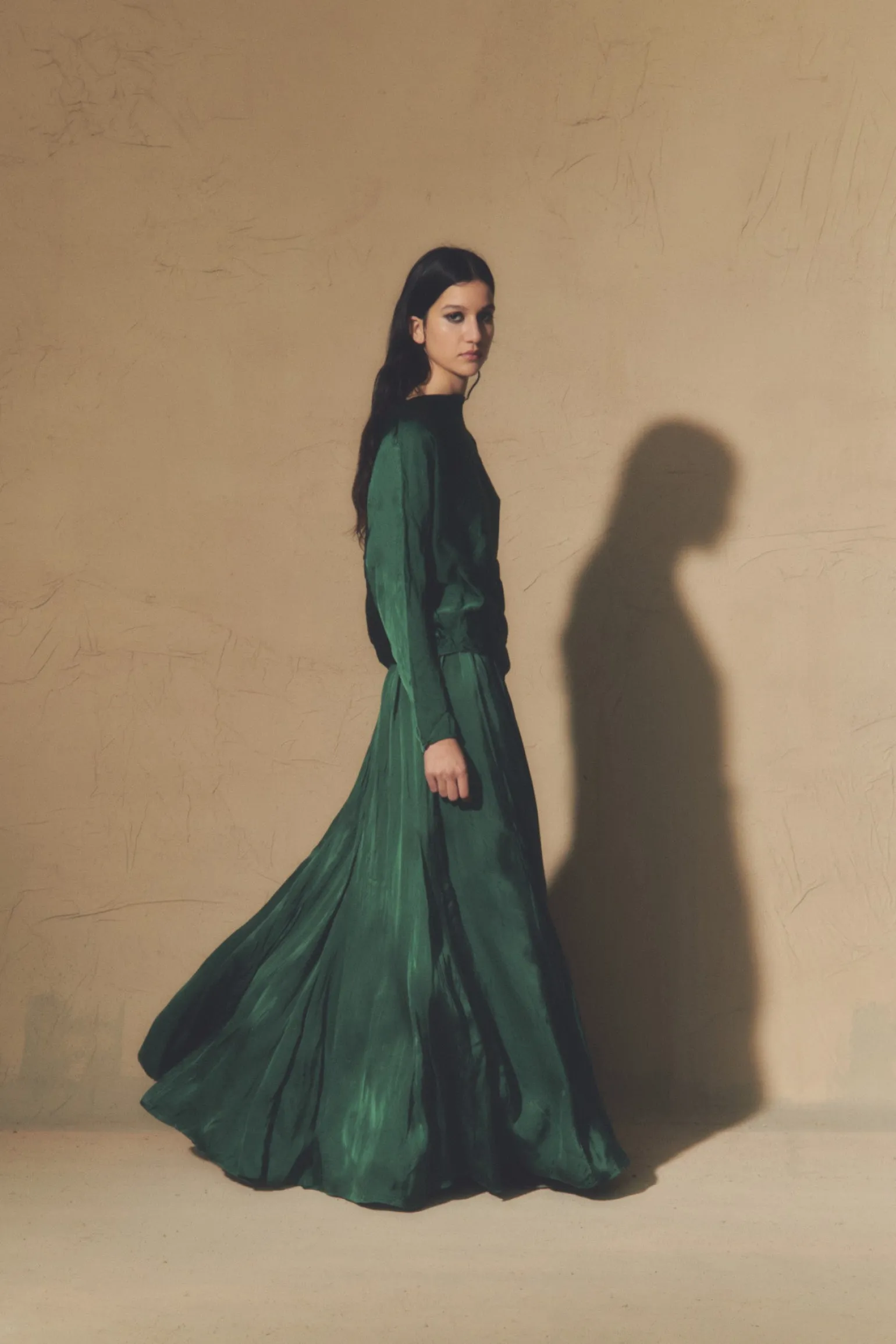 Oona, skirt in emerald green cupro