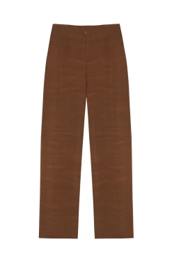 Saga, cinnamon pants