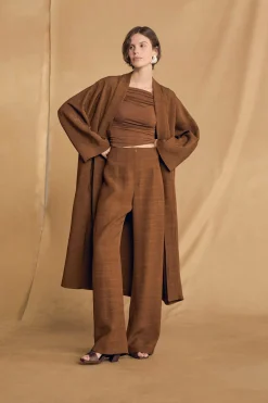 Saga, cinnamon pants
