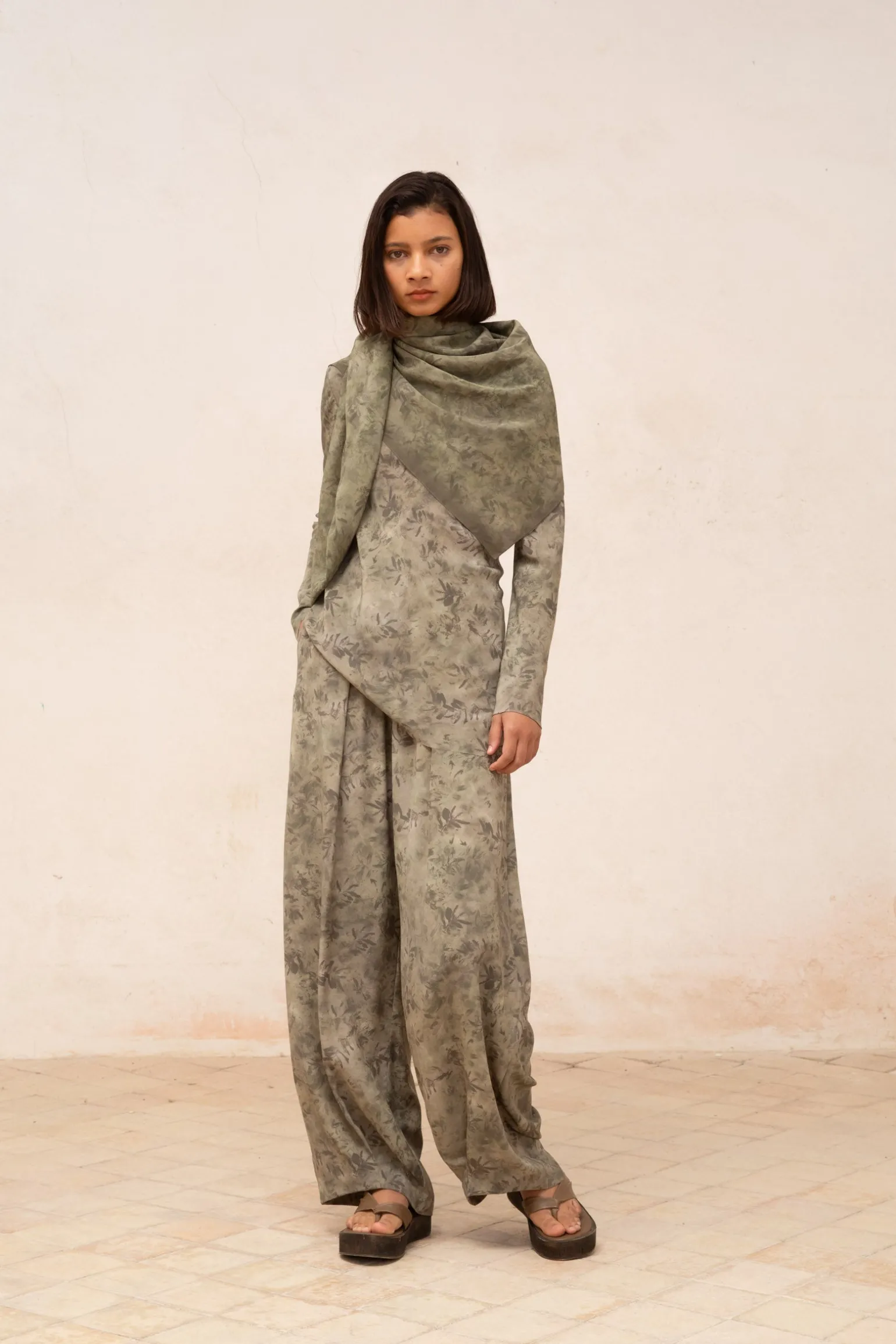 Salma, herba print silk pants
