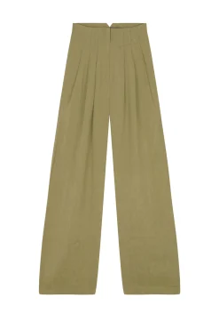 She, pistachio pants