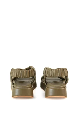 Suro, pistachio leather sandals