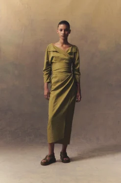 Suro, pistachio leather sandals