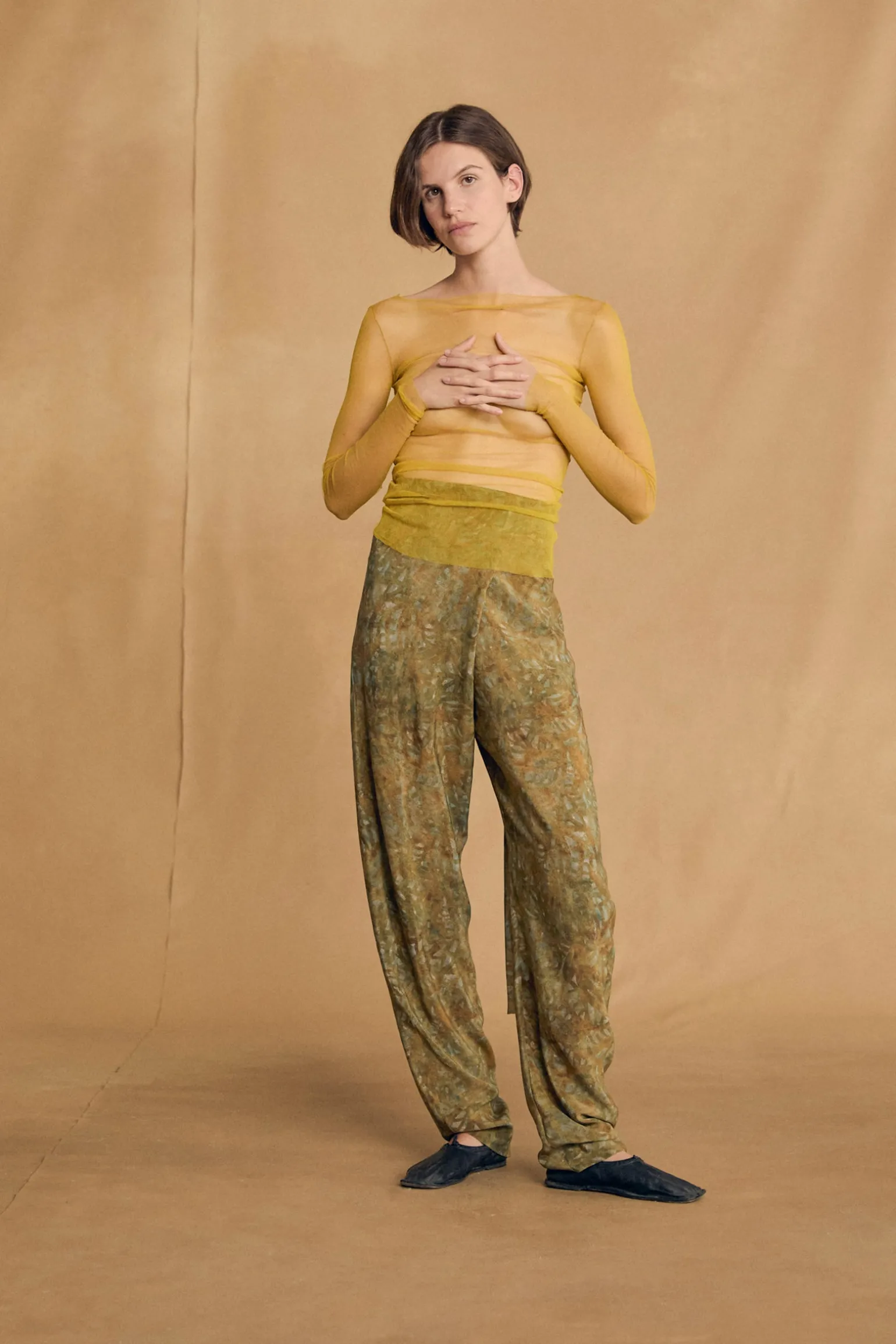 t de tul, tulle top jaune