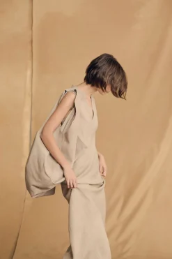 U XL, stone suede bag
