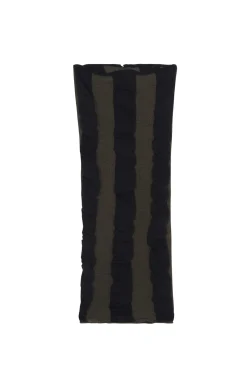 Winona, khaki and black tubular collar