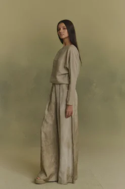 Yo, sage green ramie top
