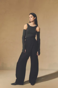 Zakia, burgundy top in baby alpaca, wool and silk